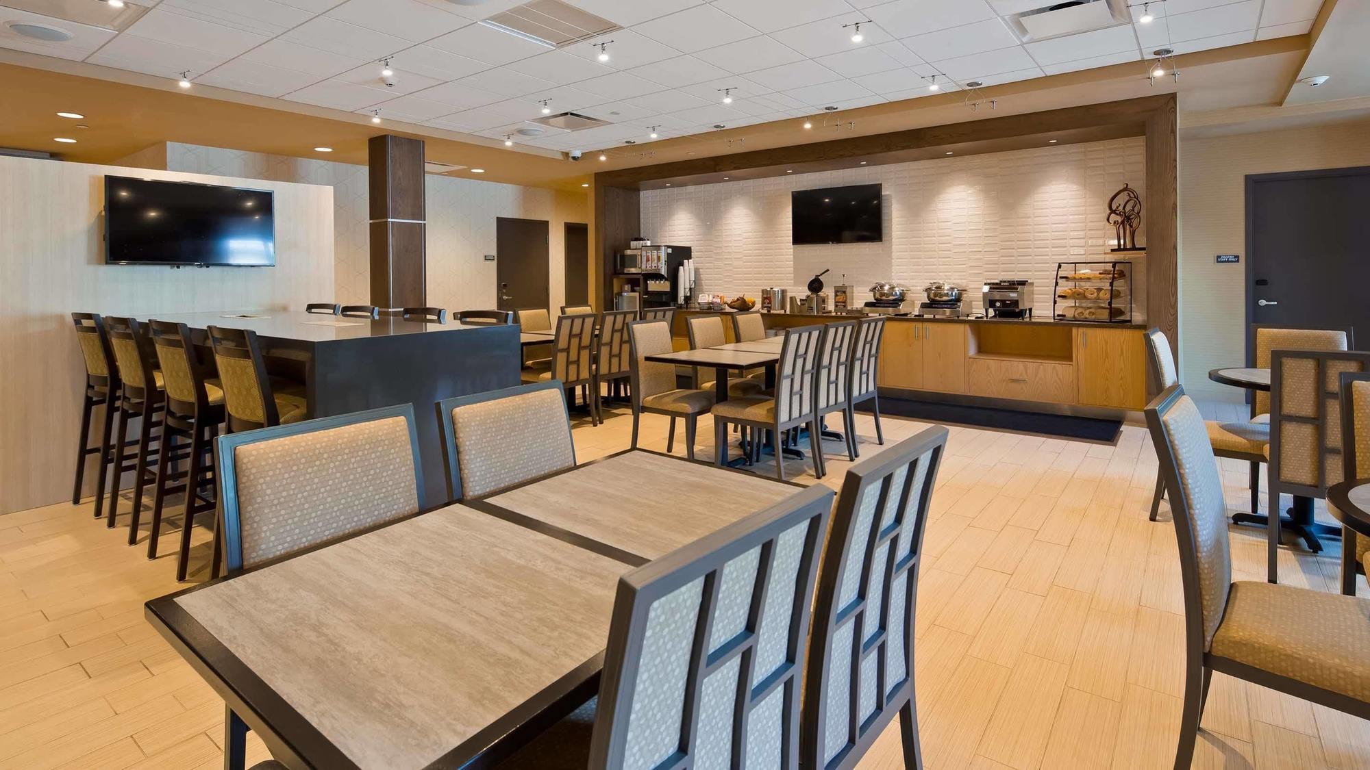 Best Western Plus Franciscan Square Inn & Suites Steubenville Exterior foto
